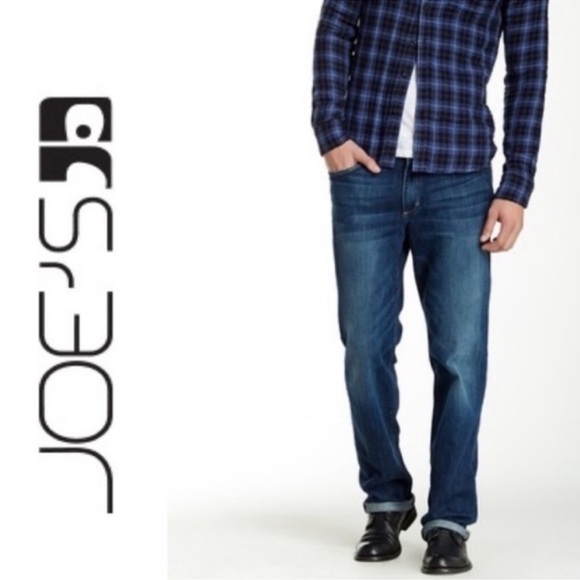 Joe's Jeans Other - Joe’s Jeans The Relaxed Fit Straight Medium Dark Jeans 30. 100%‎ Cotton.